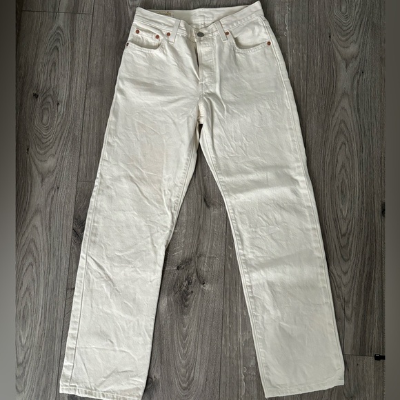 Levi’s 90’s Women’s Jeans - Picture 2 of 4